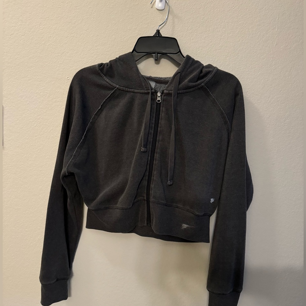 grey cropped jacket